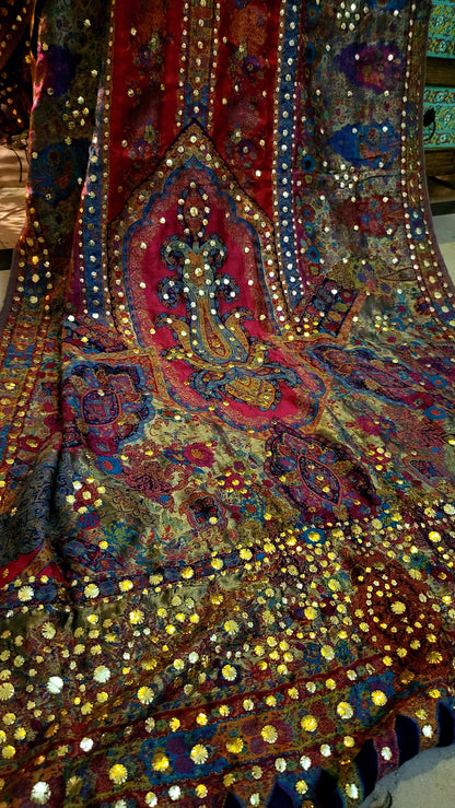 Kaani silk shawl : Kamdani work