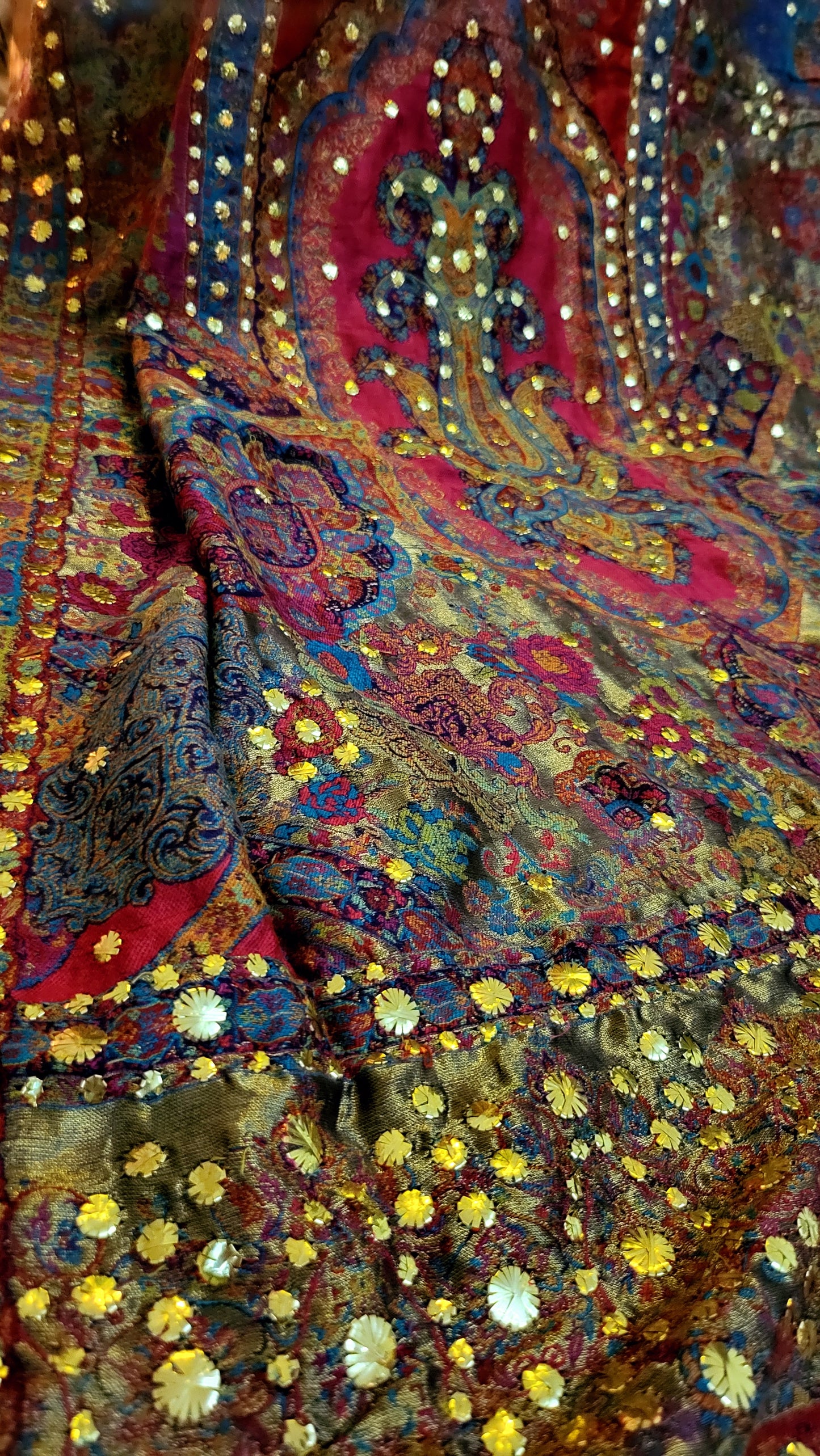 Kaani silk shawl : Kamdani work