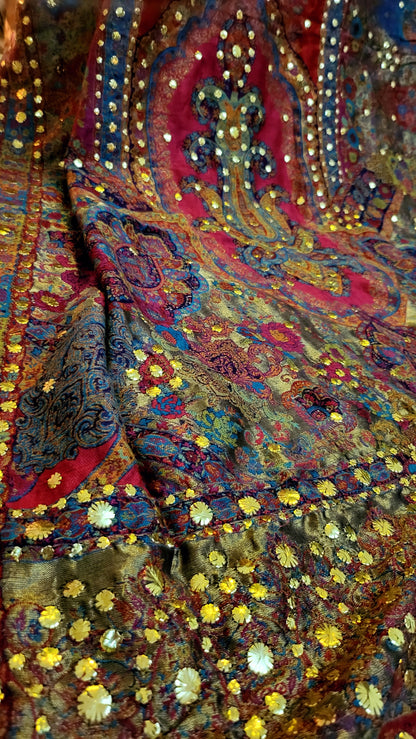 Kaani silk shawl : Kamdani work