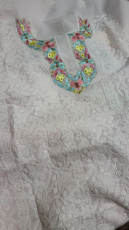 Parsi Gara : Powder pink chikankari