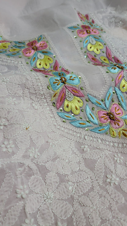 Parsi Gara : Powder pink chikankari