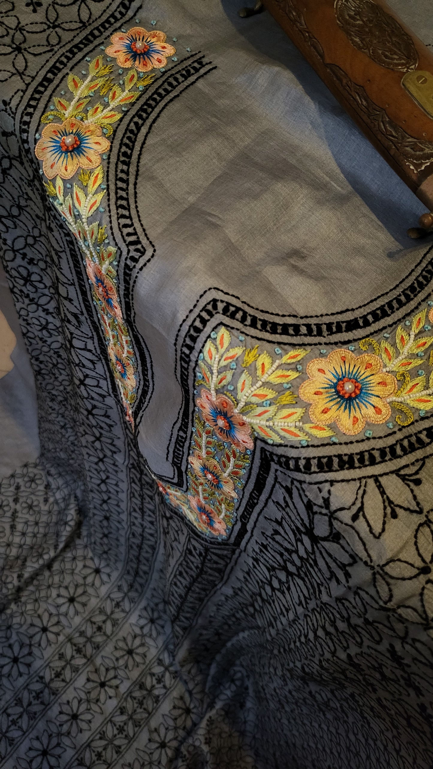 Pure tusser silk : Parsi gara chikankari