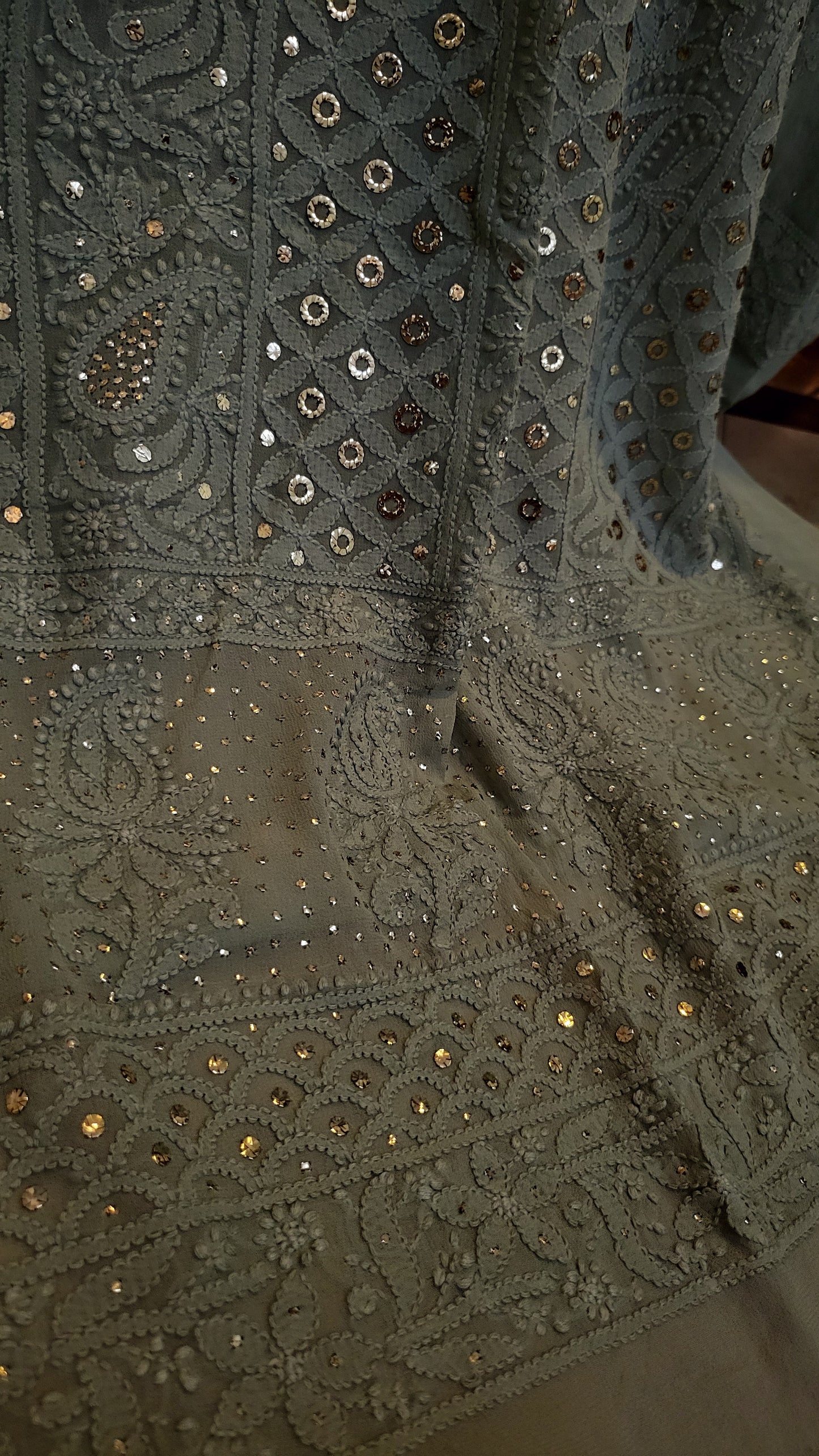 Formal chikankari : suit