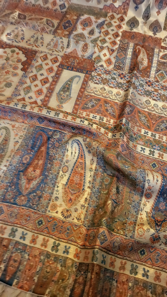 Mariana's silk kaani: Dupata
