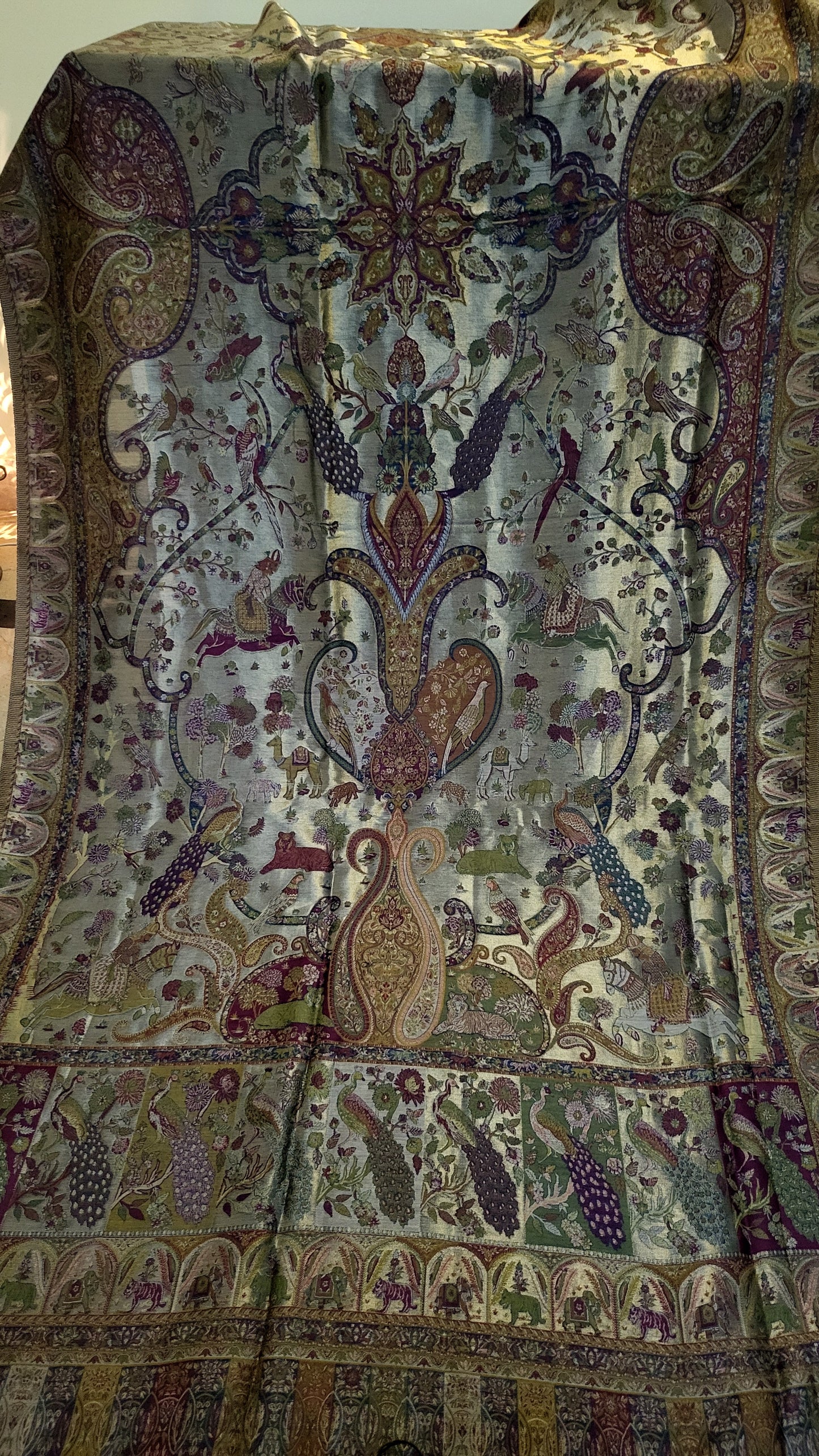Laila's silk kaani : Dupata