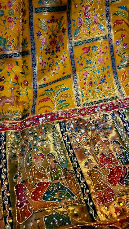 Shikargah Banarsi : Suit