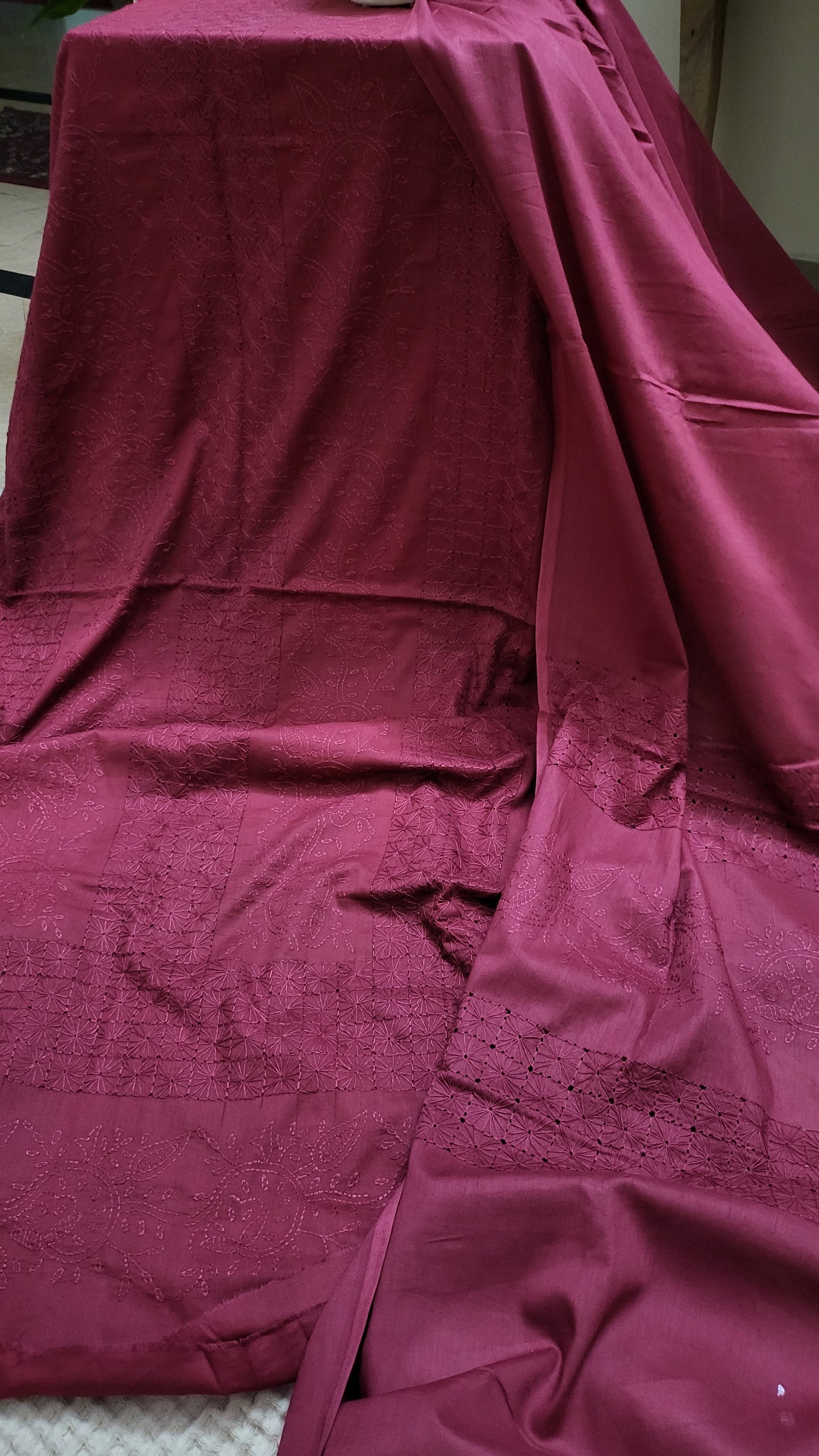Berry red : Tarkashi edition