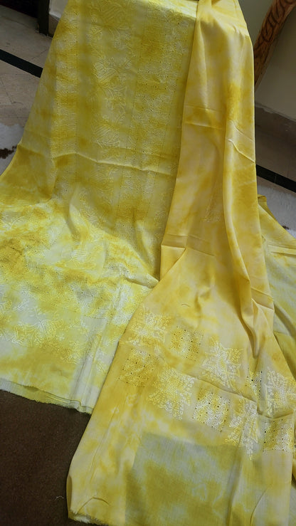 Yellow fellow: Lawn tarkashi suit
