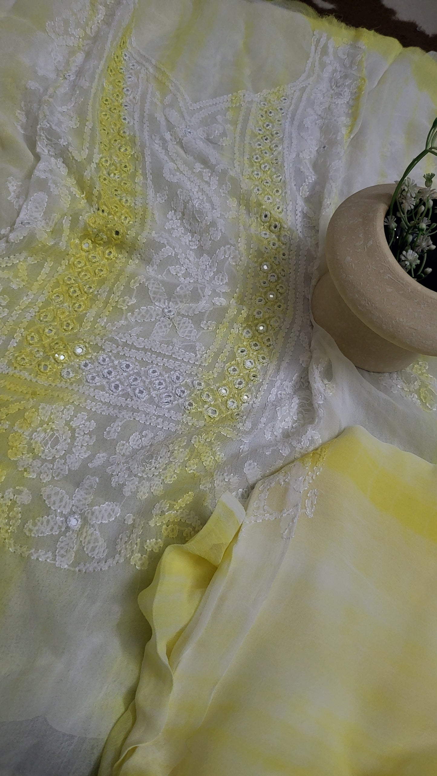 Chifoon edition : Hand Embroidered