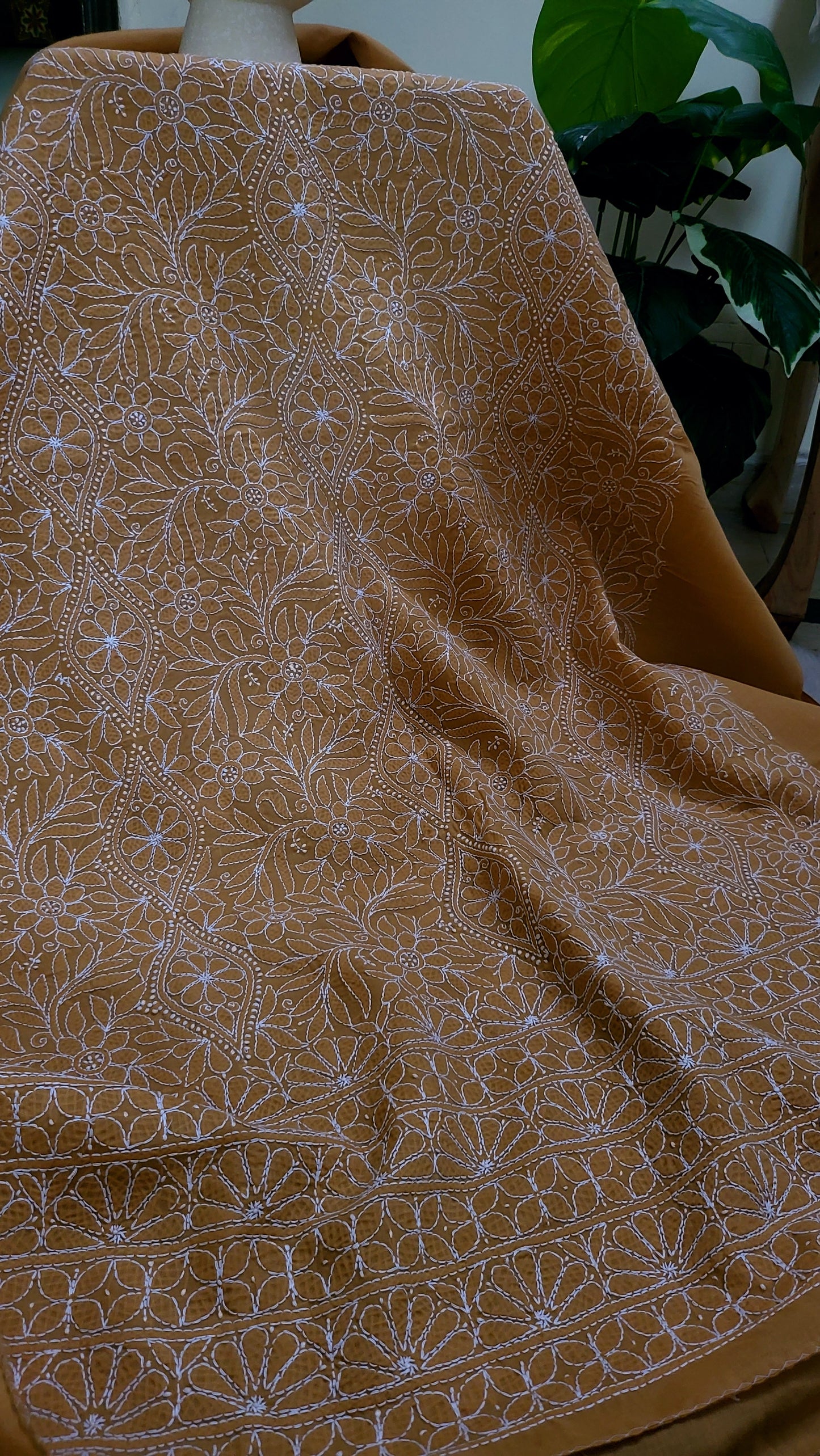 Basic chikankari: Brown