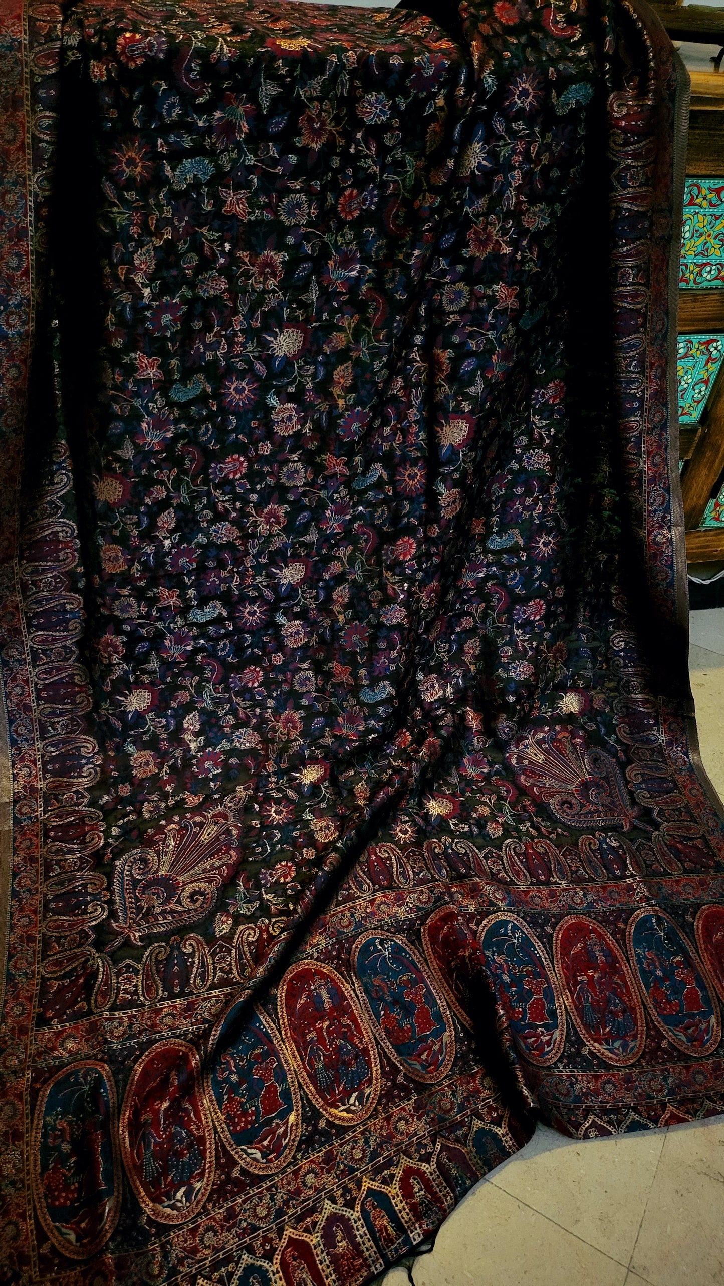 Shikargah : silk kanni shawl