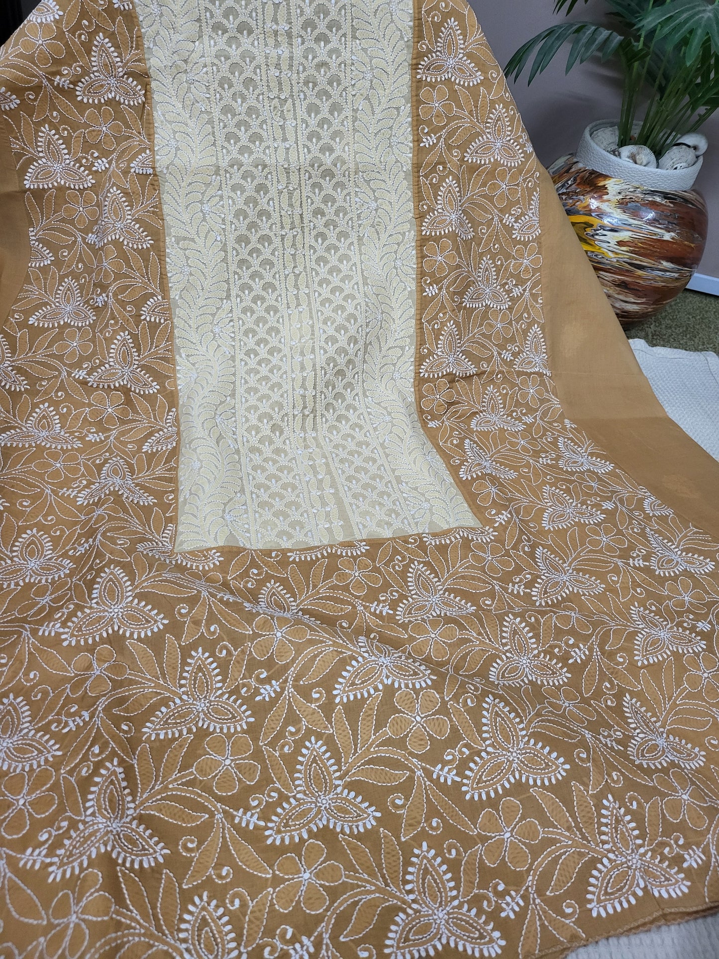 Chikankari shirt : Centre panel