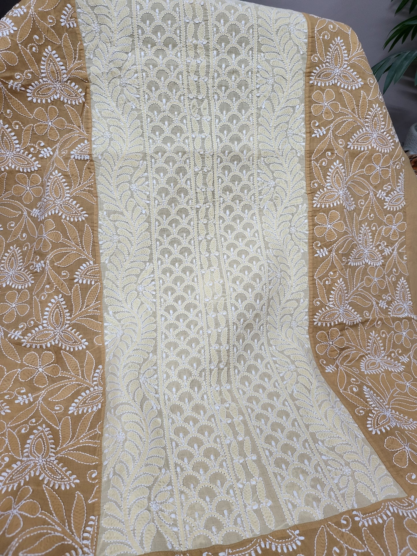 Chikankari shirt : Centre panel