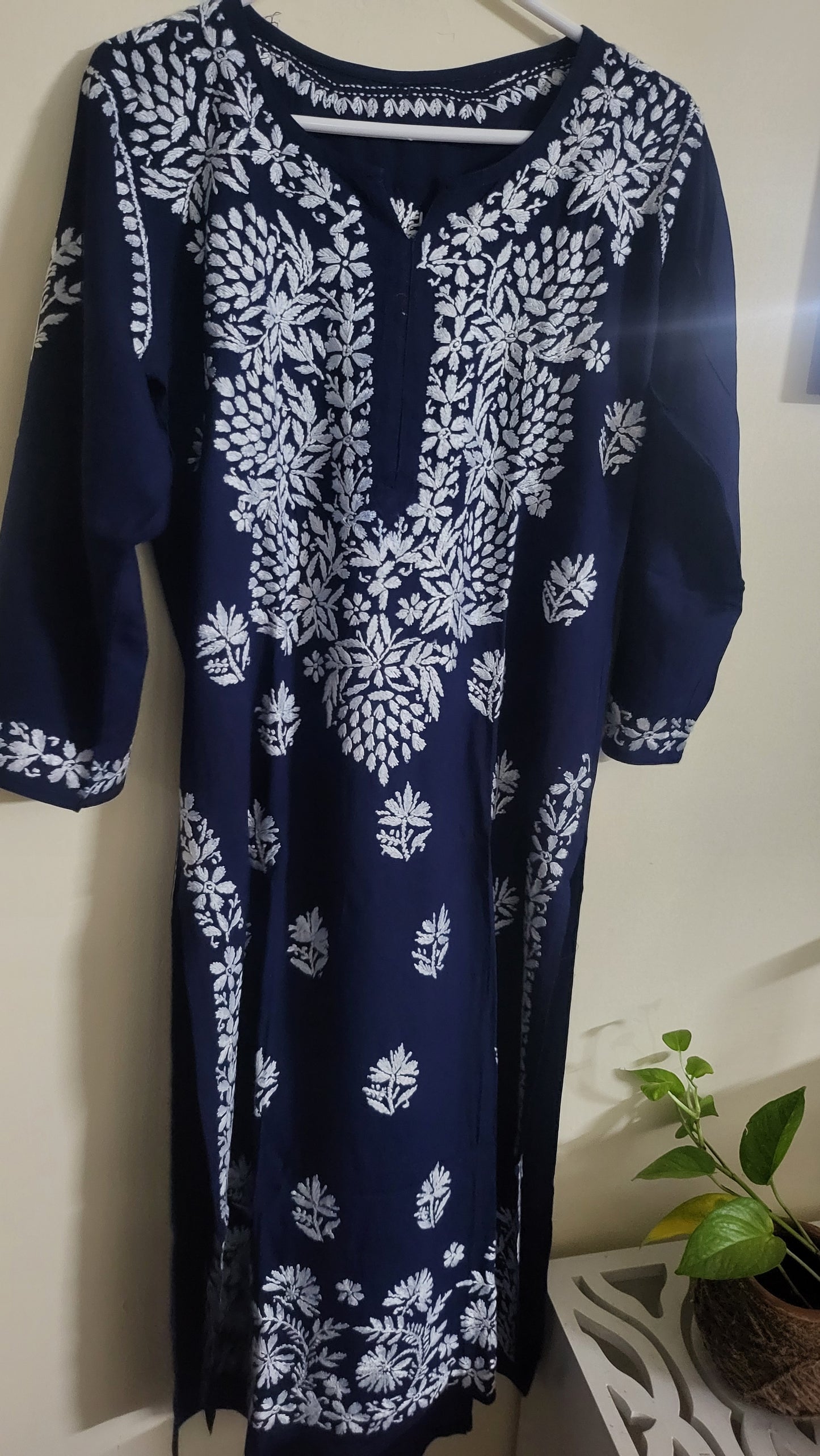 Chikankari shirt : Arabic lawn