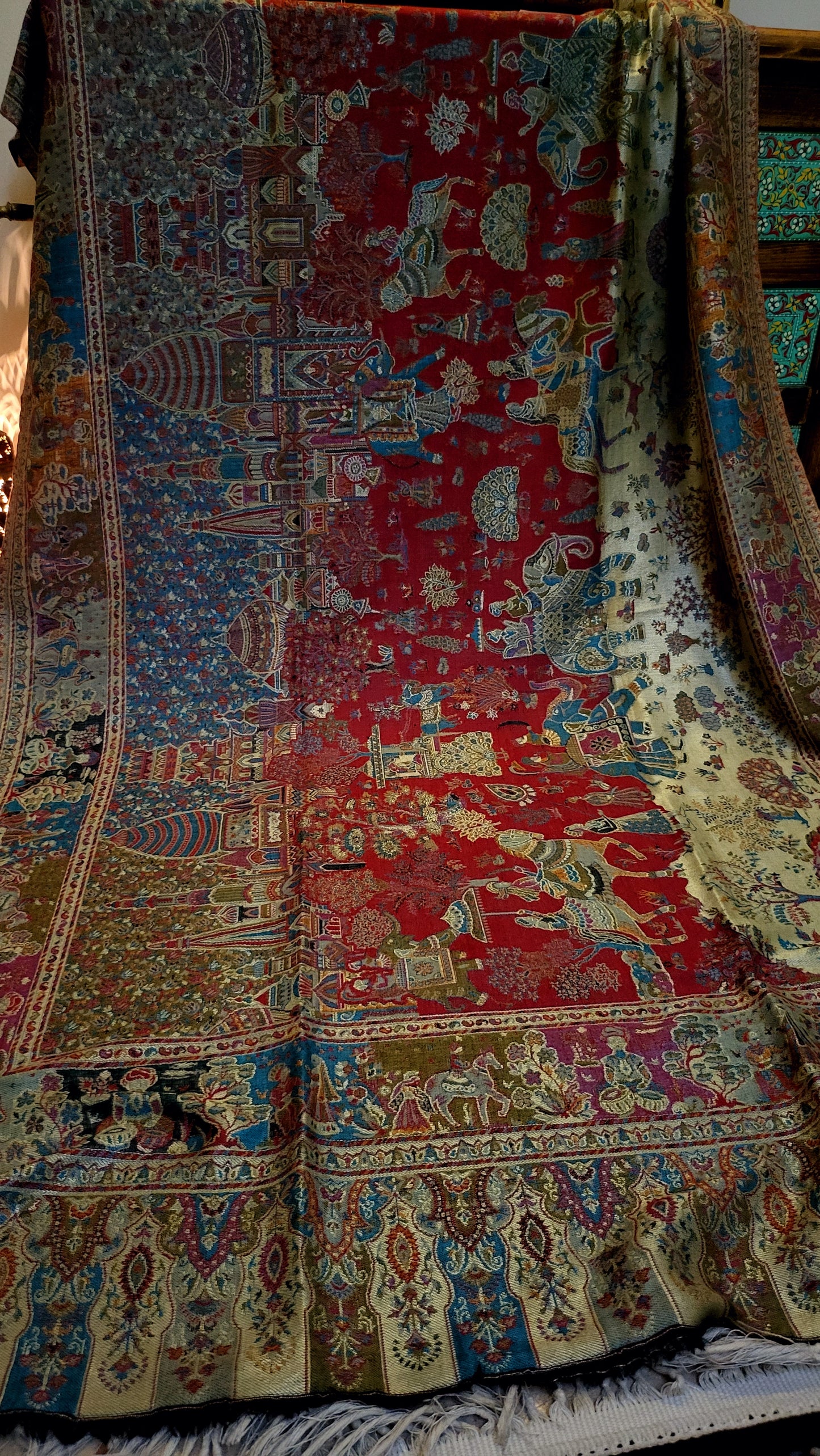 Reversible Shikargah : Toosh shawl