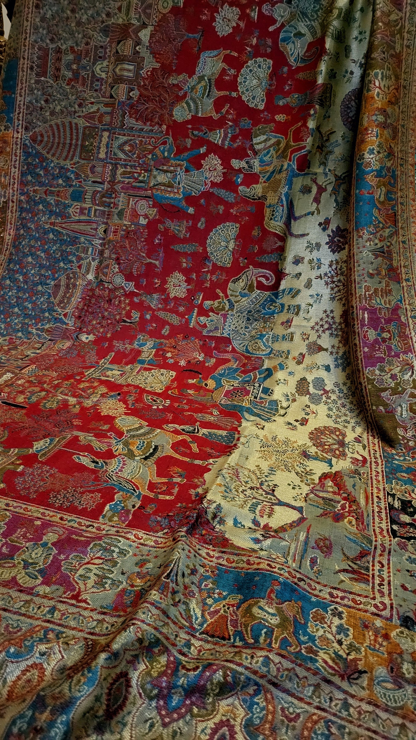 Reversible Shikargah : Toosh shawl