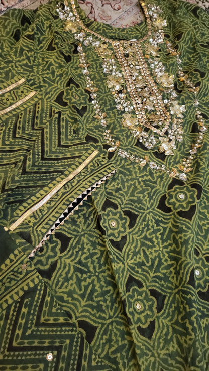 Ajrak lawn suit : Hand made