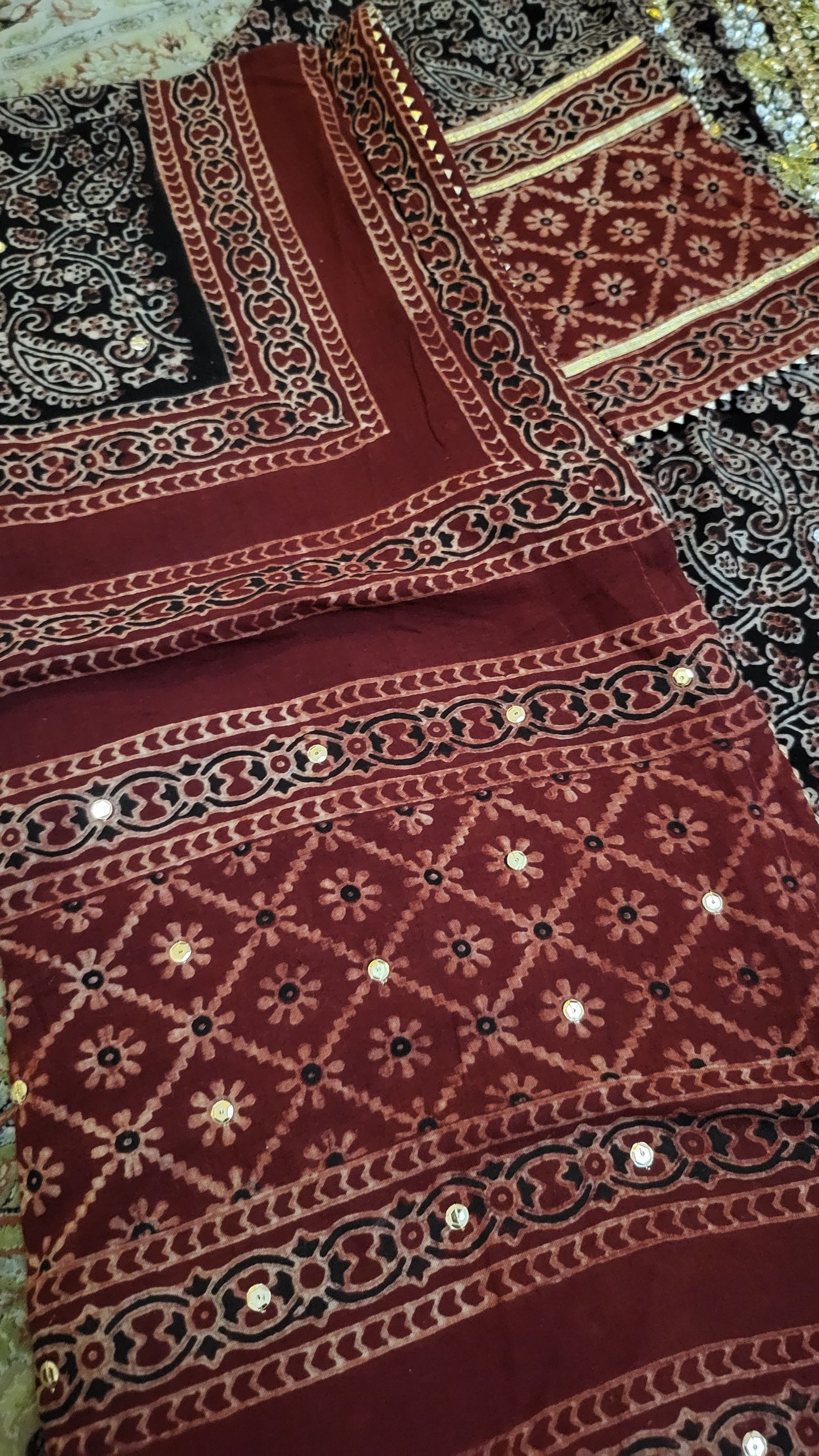 Ajrak lawn suit : Hand made