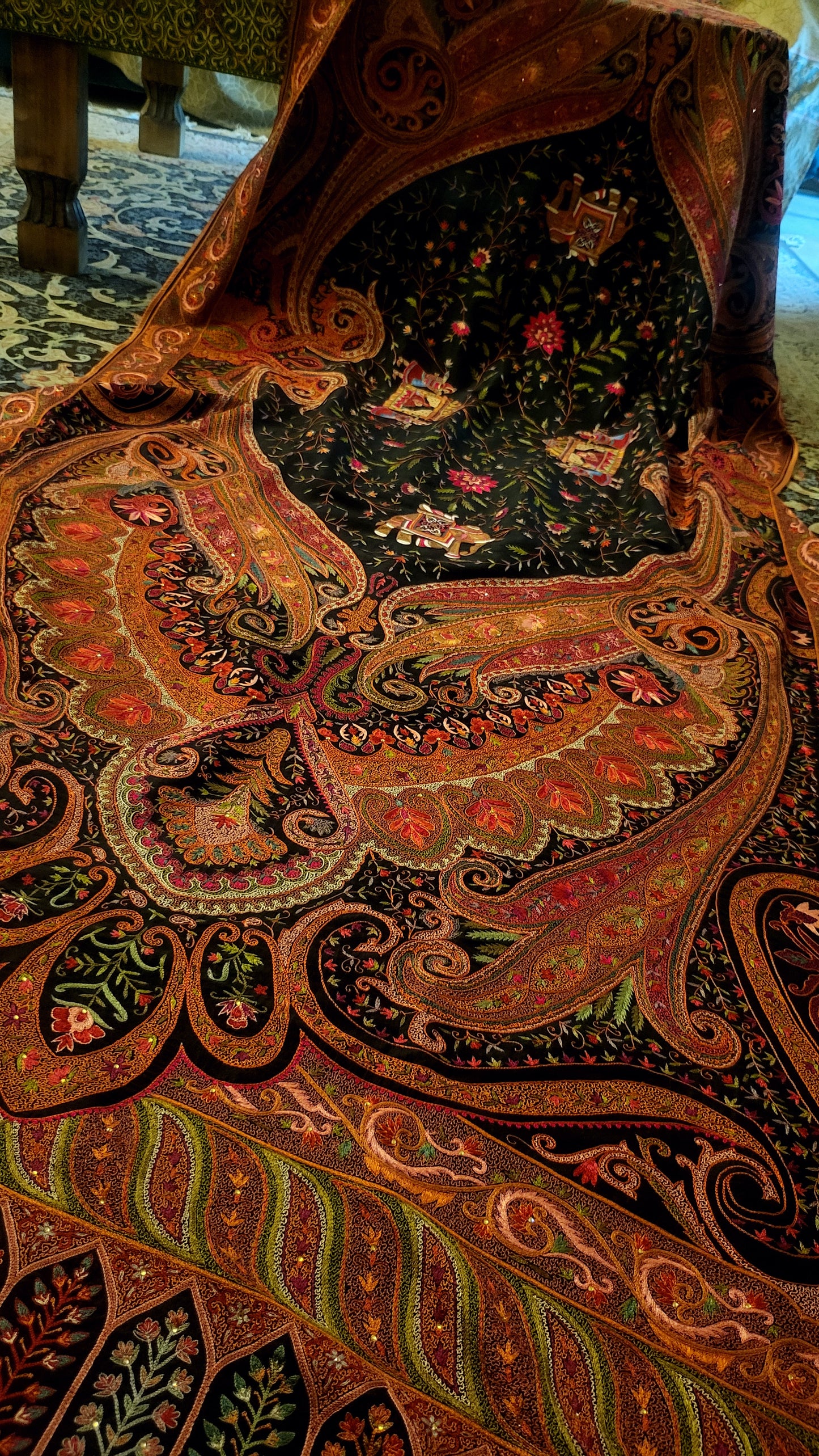 Luxury shawl : Silk kalamkar shawl