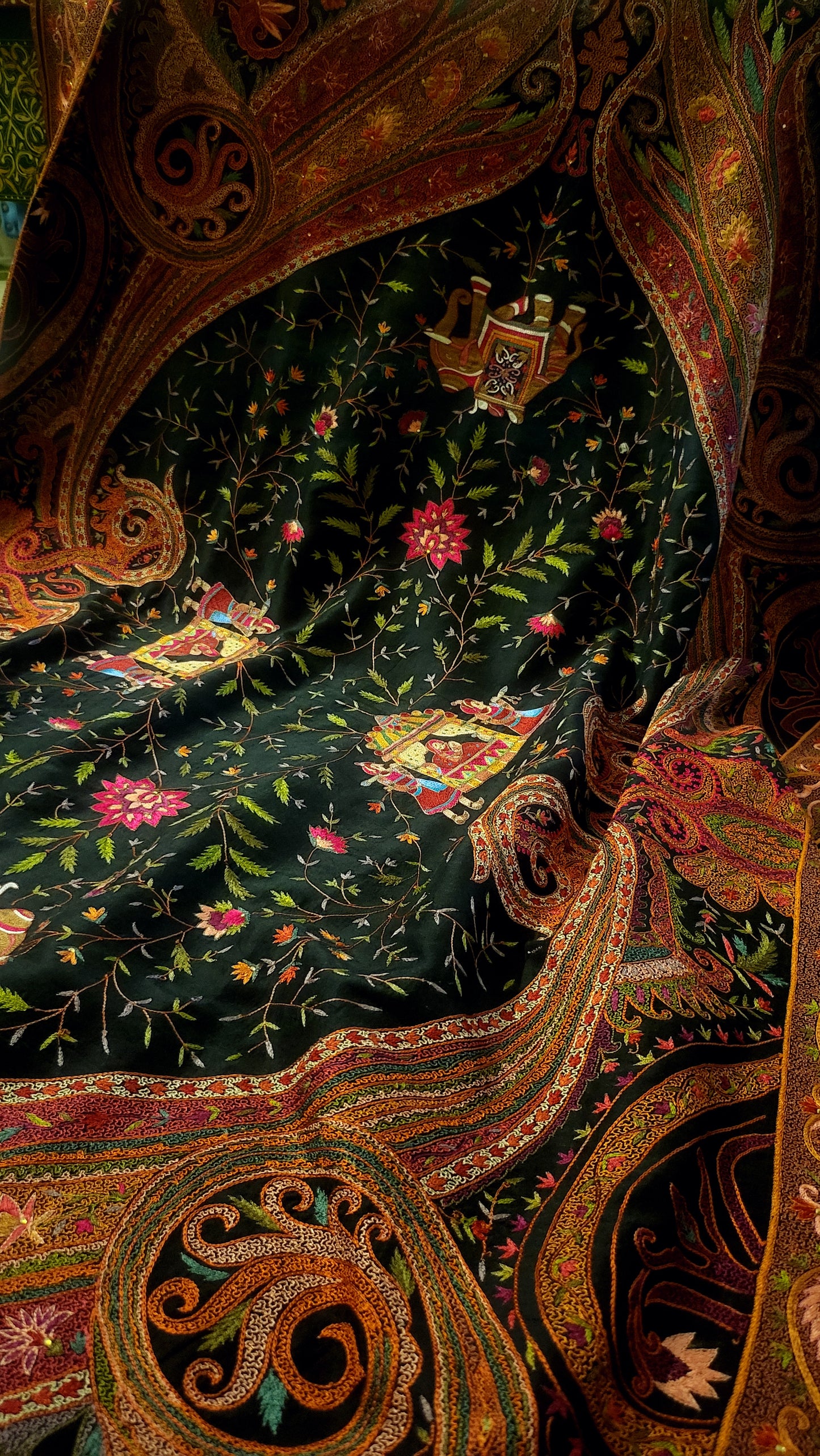 Luxury shawl : Silk kalamkar shawl