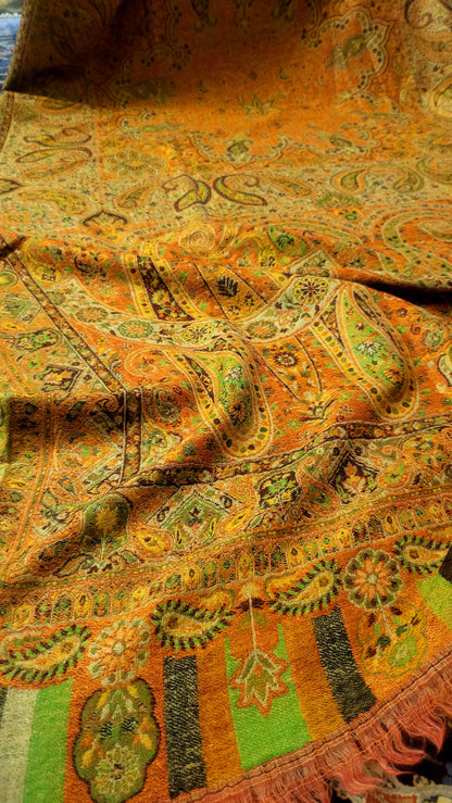 Reversible persian kaani : pashmina shawl