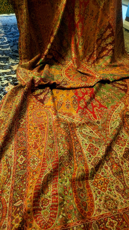 Reversible kaani : Pashmina shawl