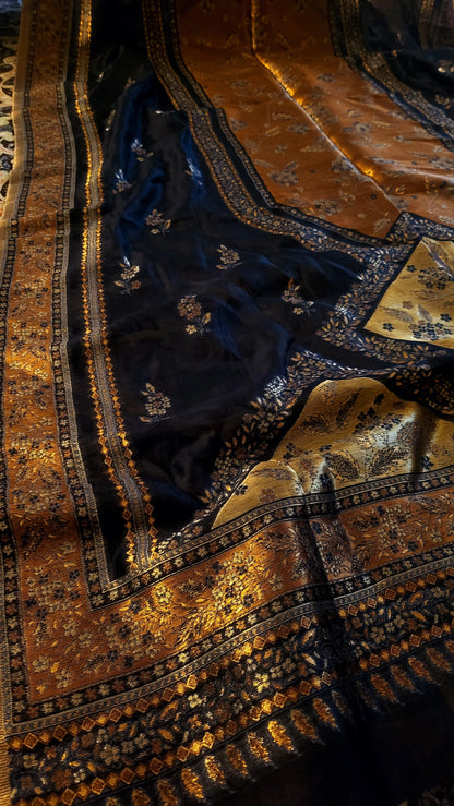 Silk kaani : shawl