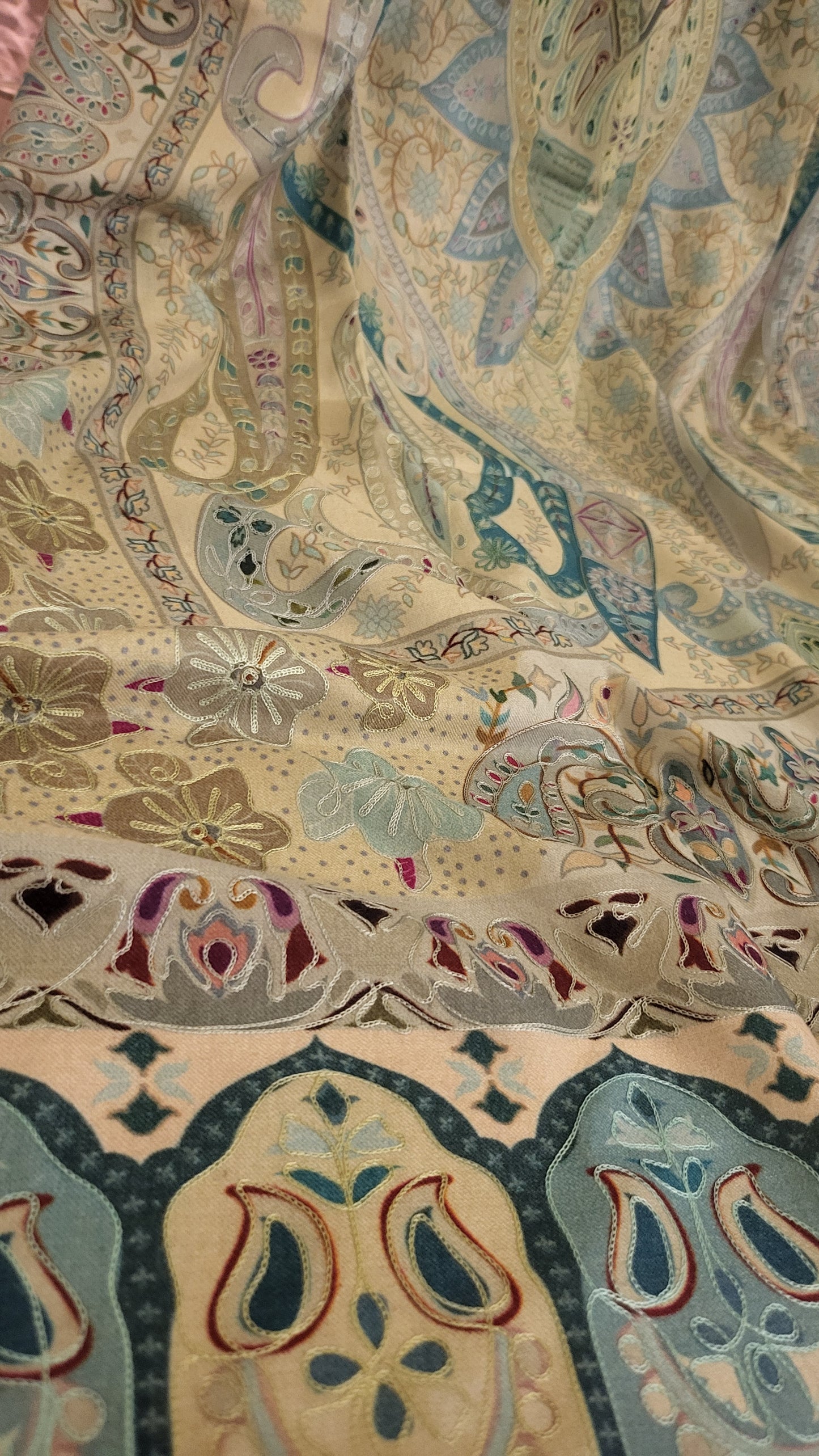 Reelkaar kalamkari shawl