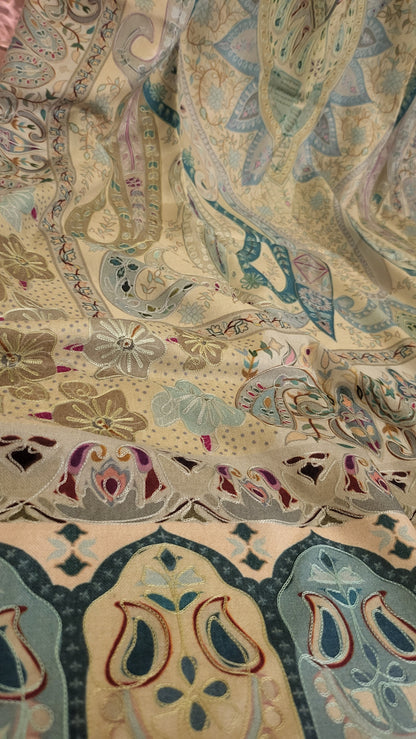 Reelkaar kalamkari shawl