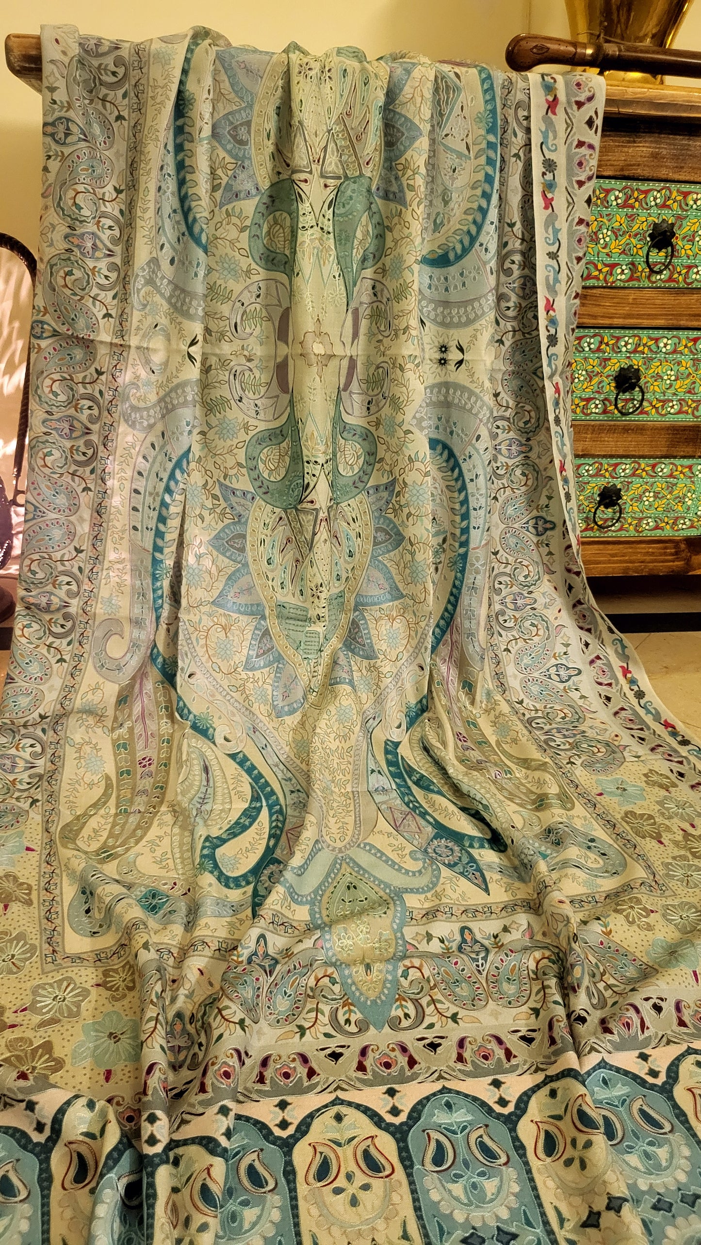 Reelkaar kalamkari shawl
