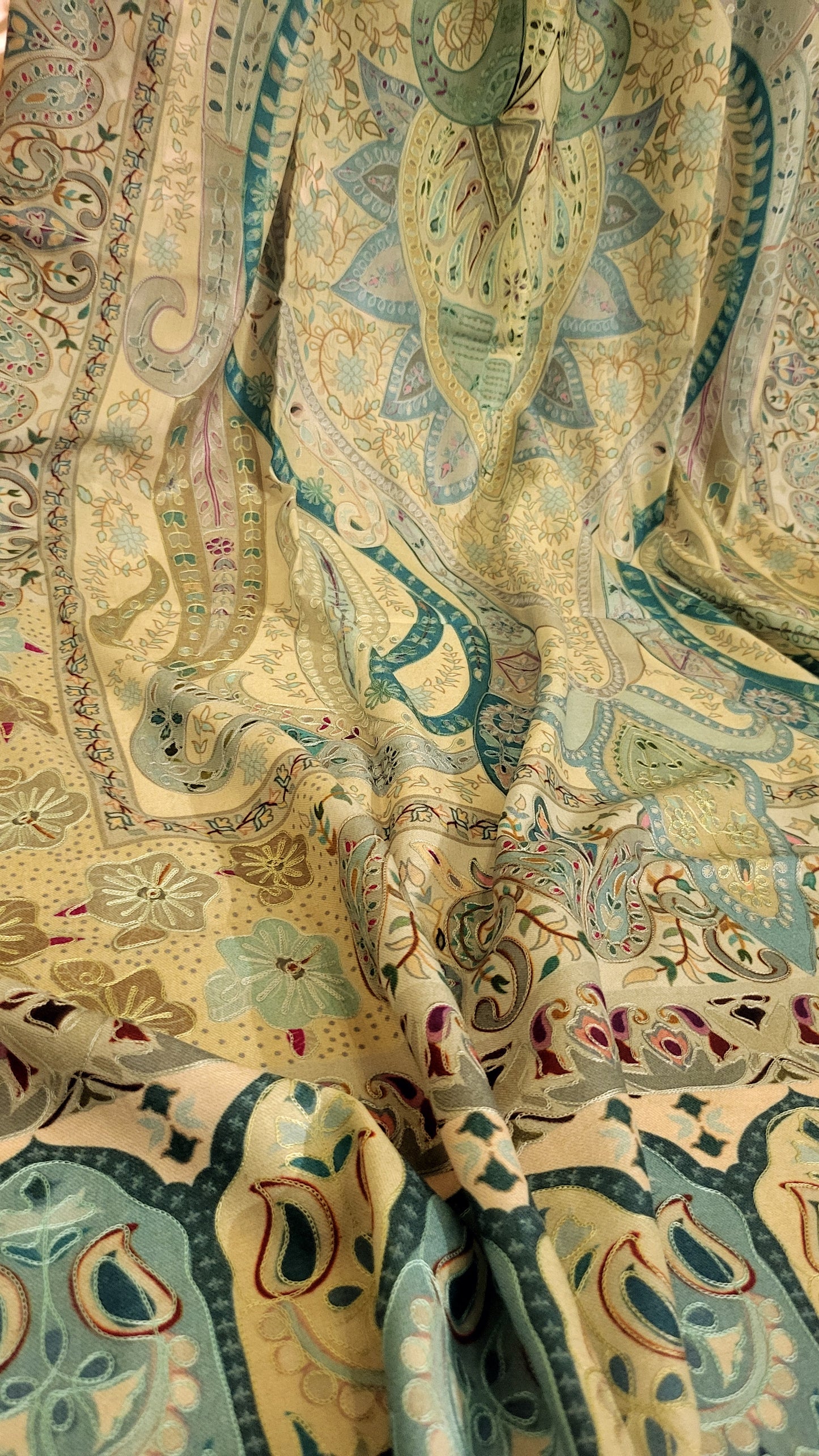 Reelkaar kalamkari shawl