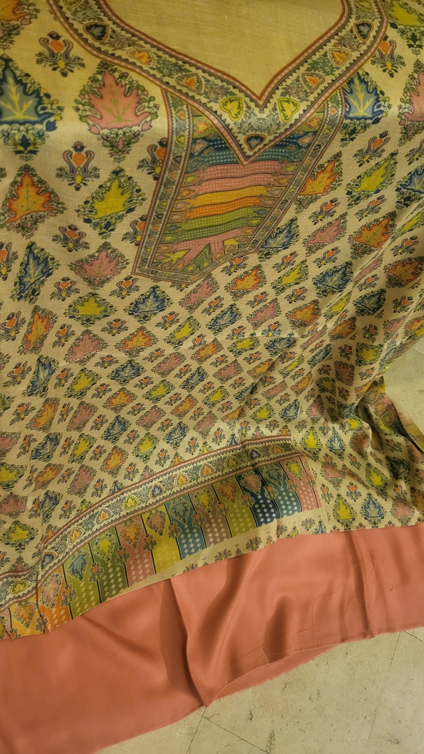 Woolen pashmina suit : Printed