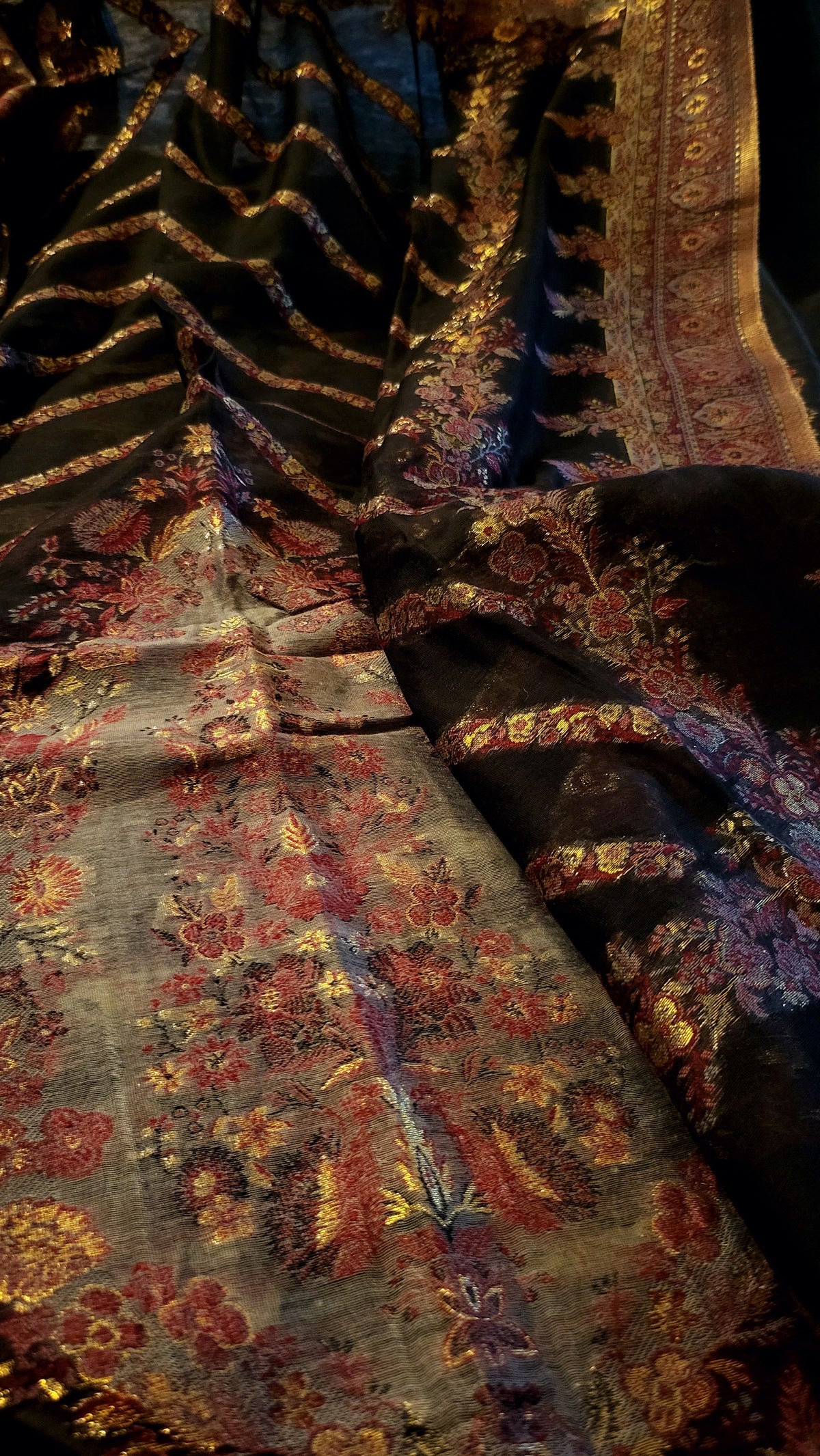 Silk kaani suit: Three piece