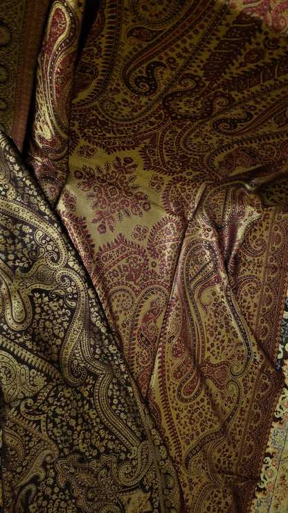 Gandhara moonlight : Reversible shawl