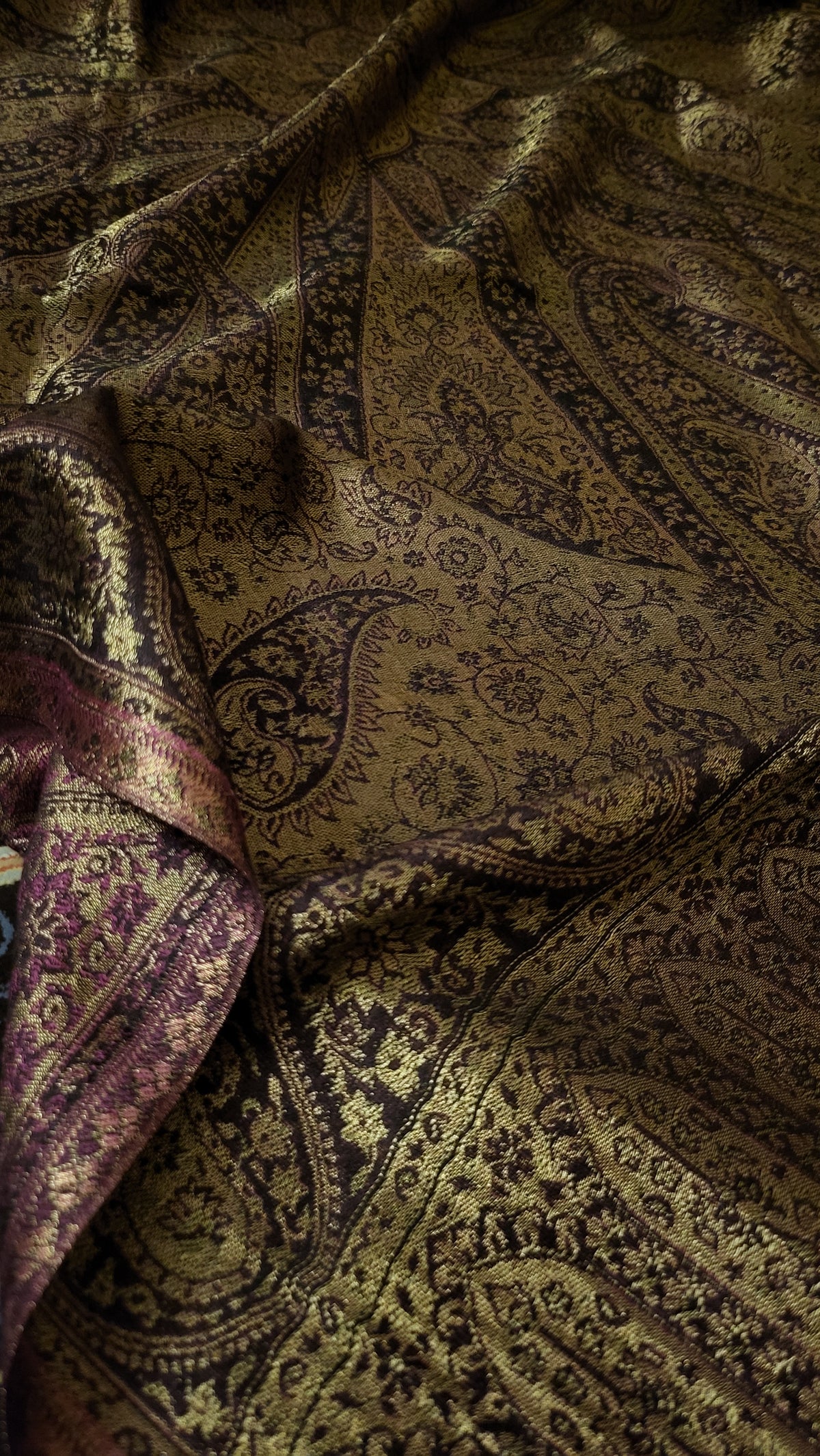 Gandhara moonlight : Reversible shawl