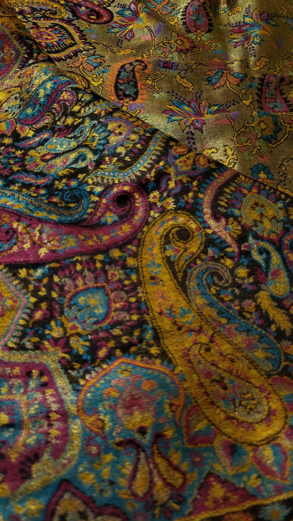 Gandhara moonlight :Reversible shawl