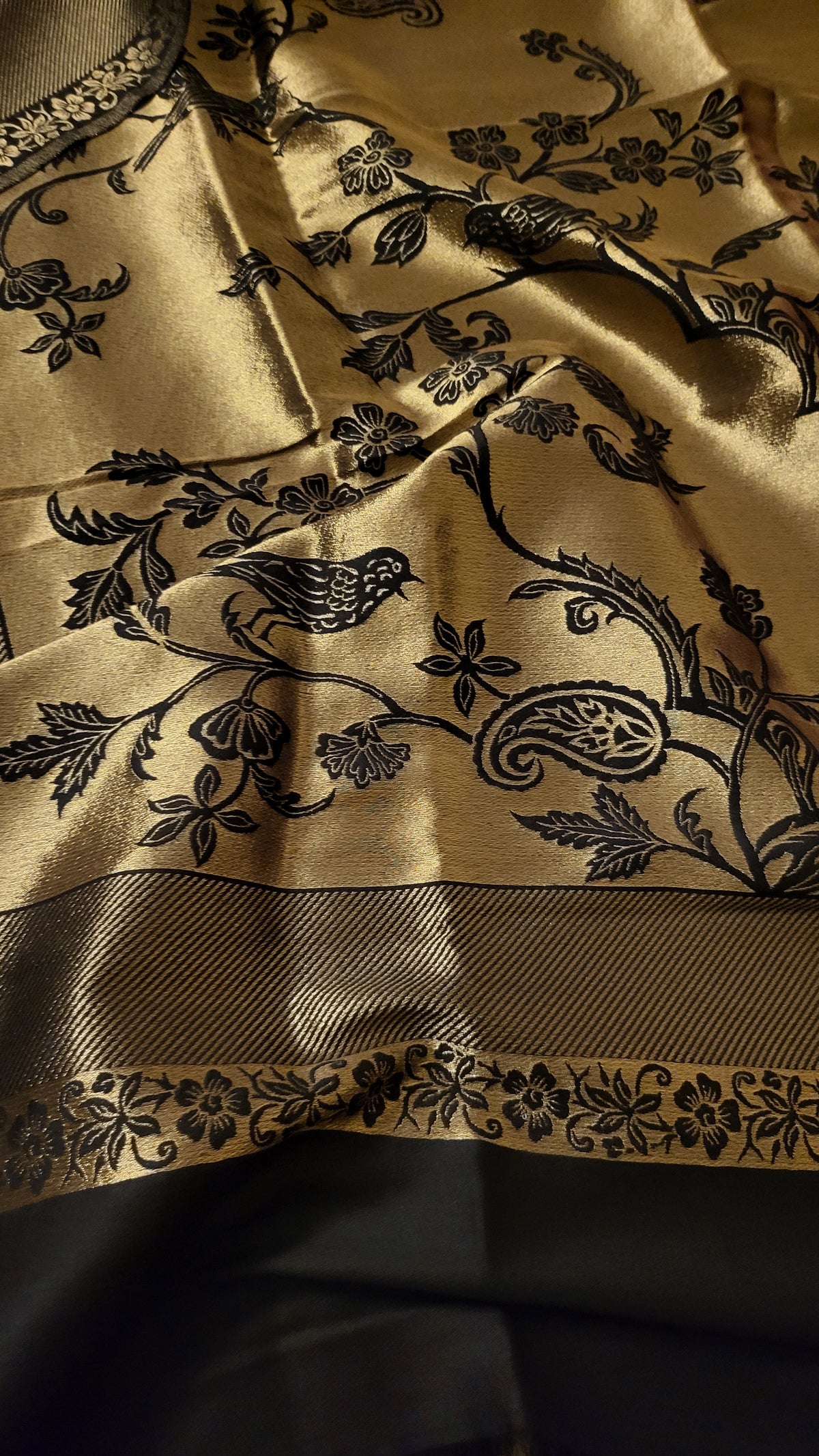 Reversible paper moonlight : kaani shawl