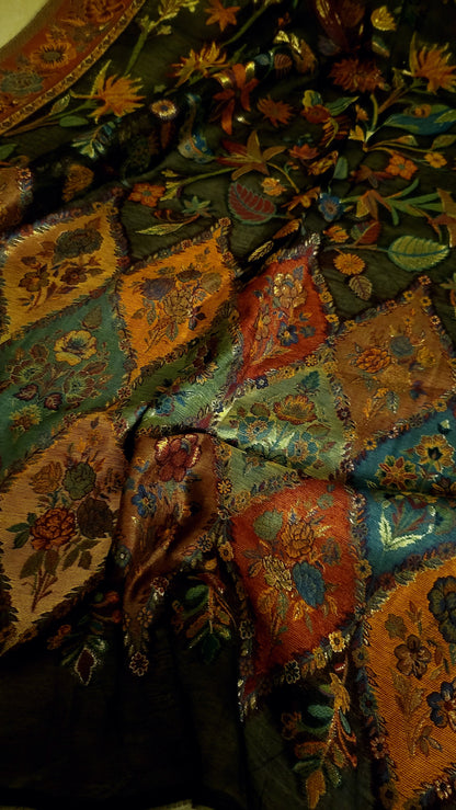 Silk kaani : shawl