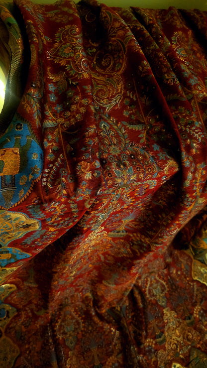 Maroon : silk kaani dupata