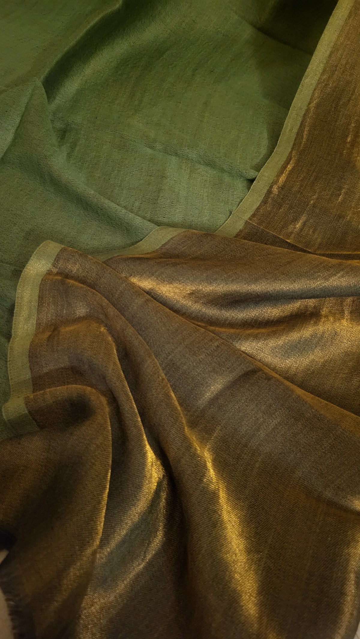 Olive Moonlight : Reversible shawl