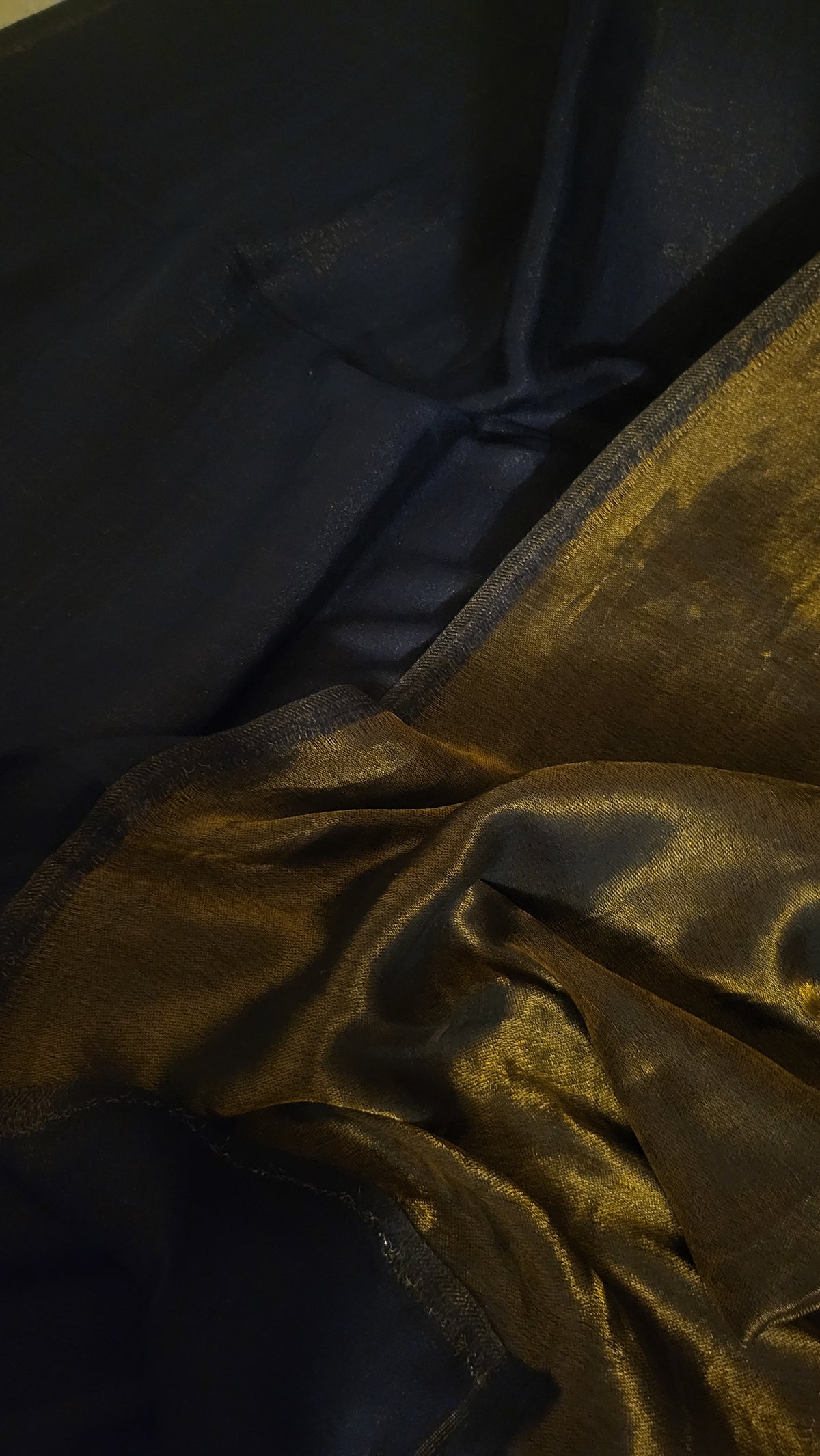 Reversible moonlight : kani shawl