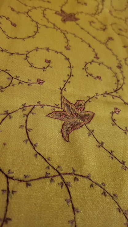 Hand Embroidered : Pashmina shawl