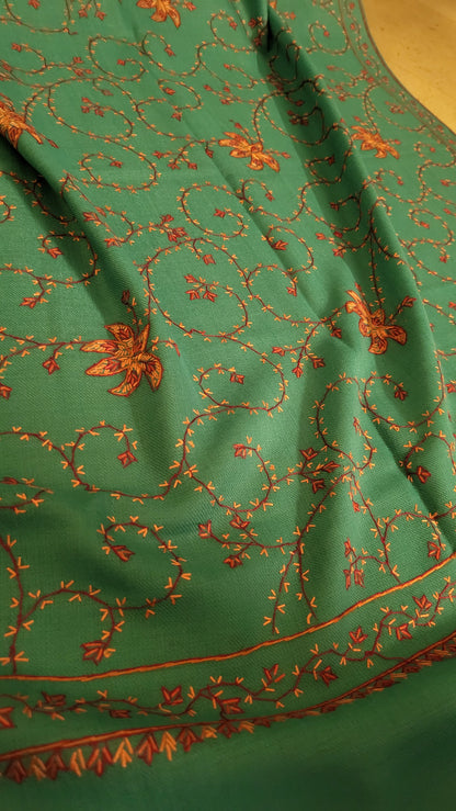 Hand Embroidered : Pashmina shawl