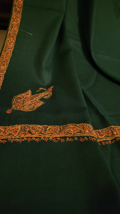 Needle Embroidered : Pashmina shawl
