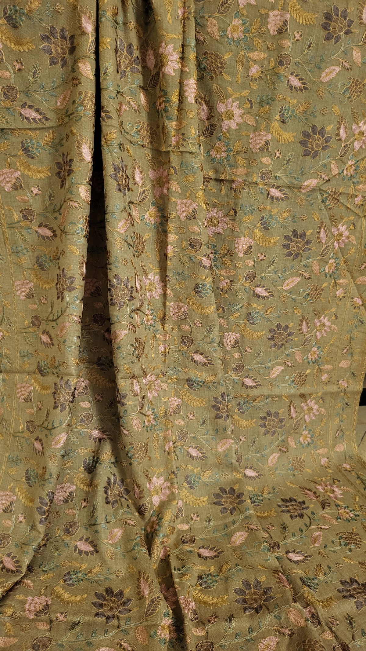 Gulabkar : Embroidered shawl