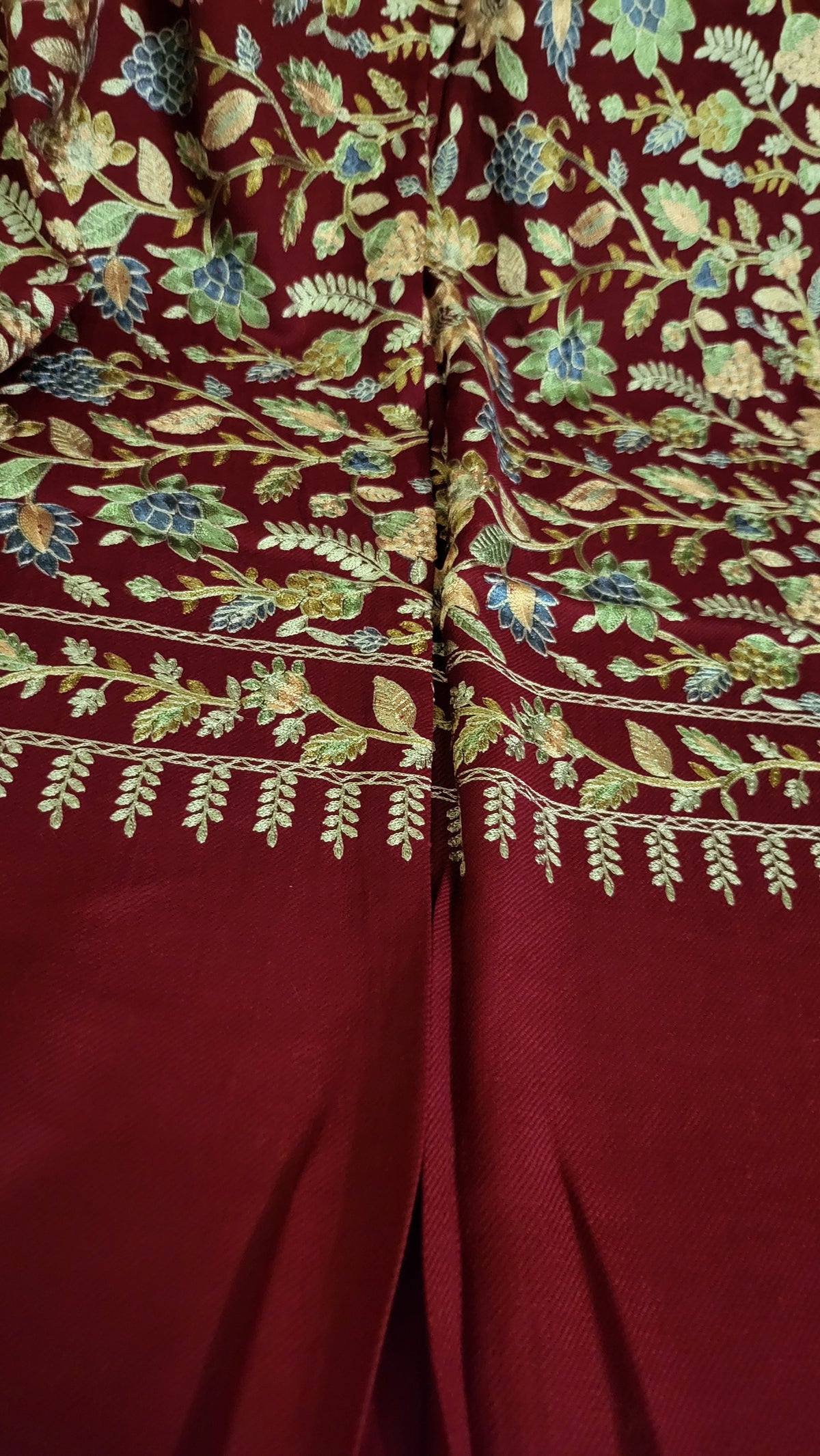 Gulabkar : Embroidered shawl