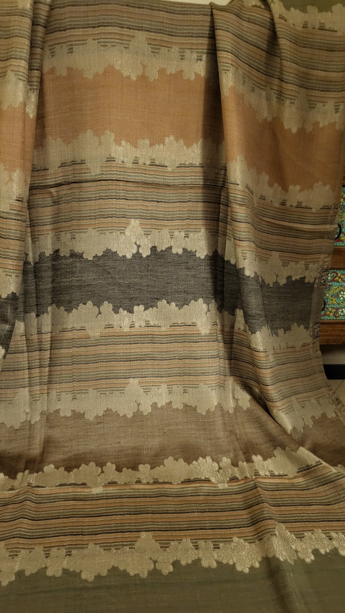 Moonlight shawl : woolen pashmina