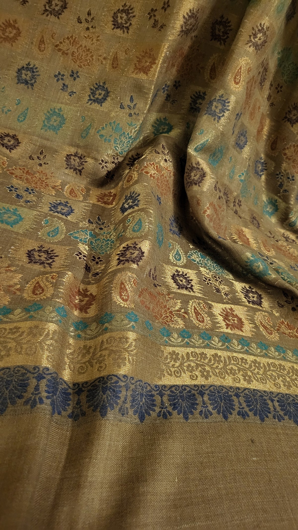 Moonlight kaani : woolen pashmina