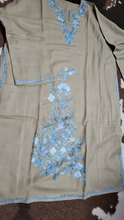 Kashmiri phiren : Woolen