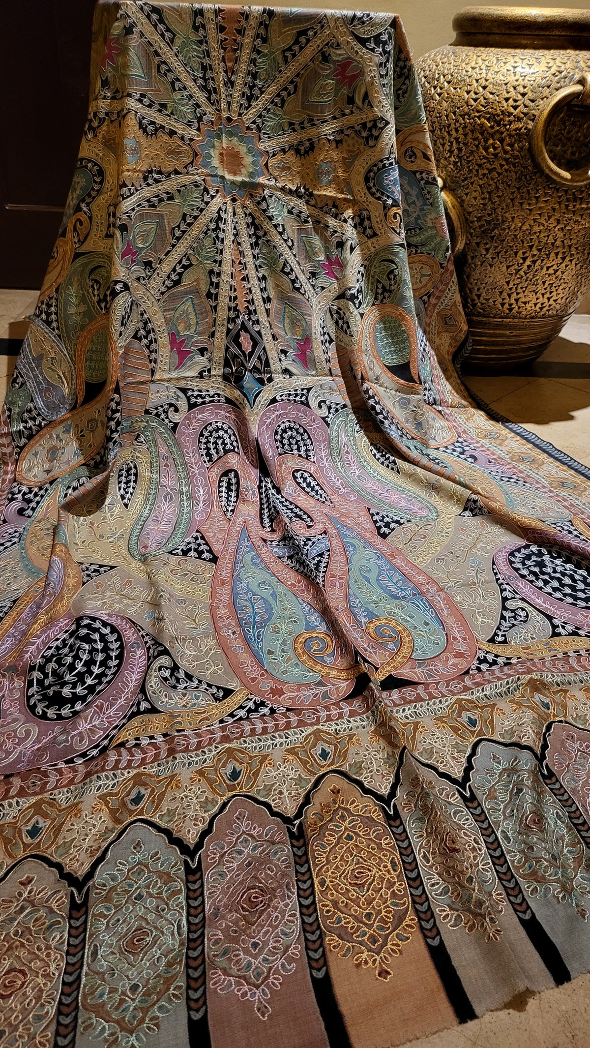 Reelkaar kalamkar : shawl